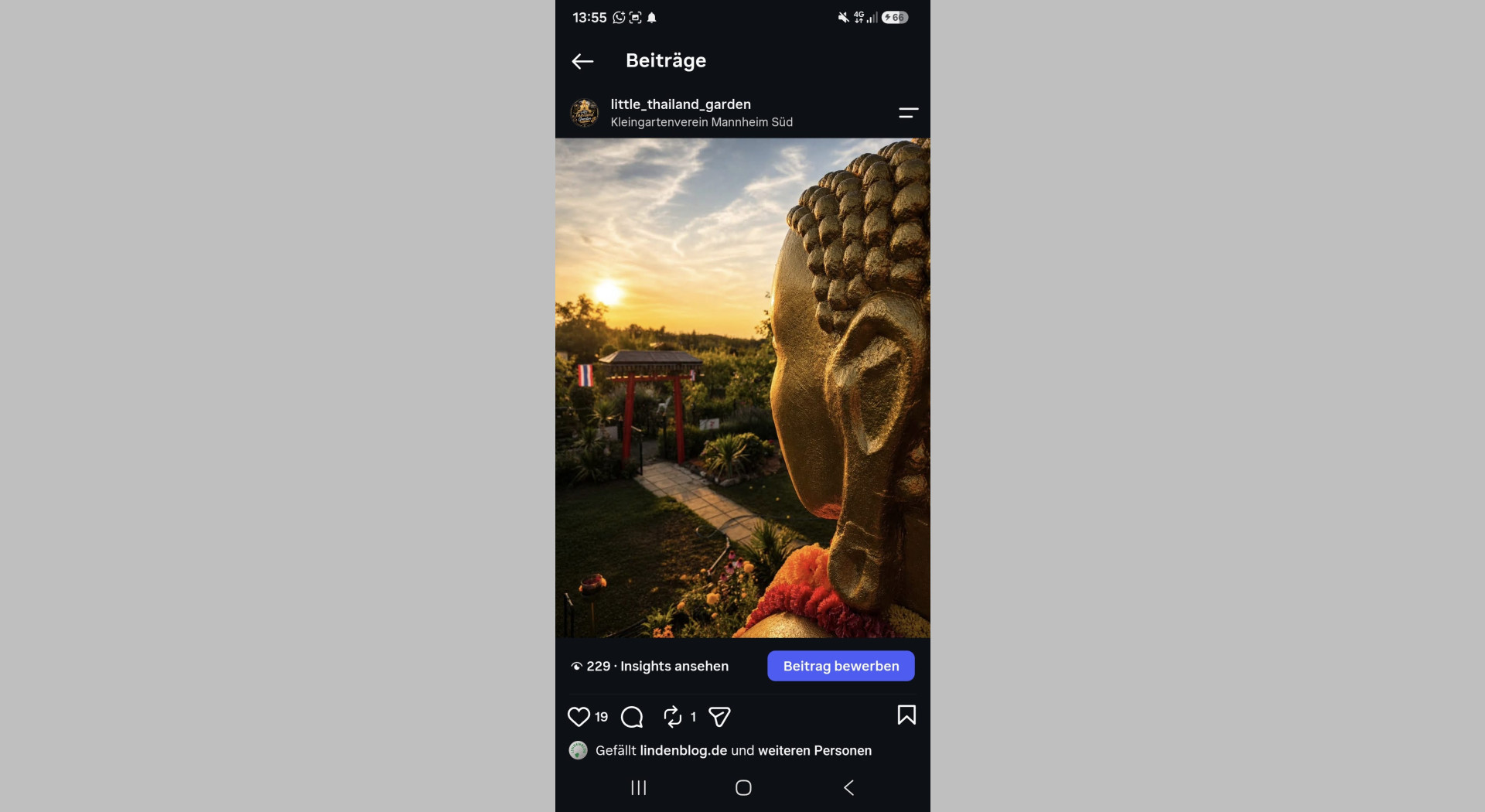 Goldener Buddha im Little Thailand Garden Mannheim. 