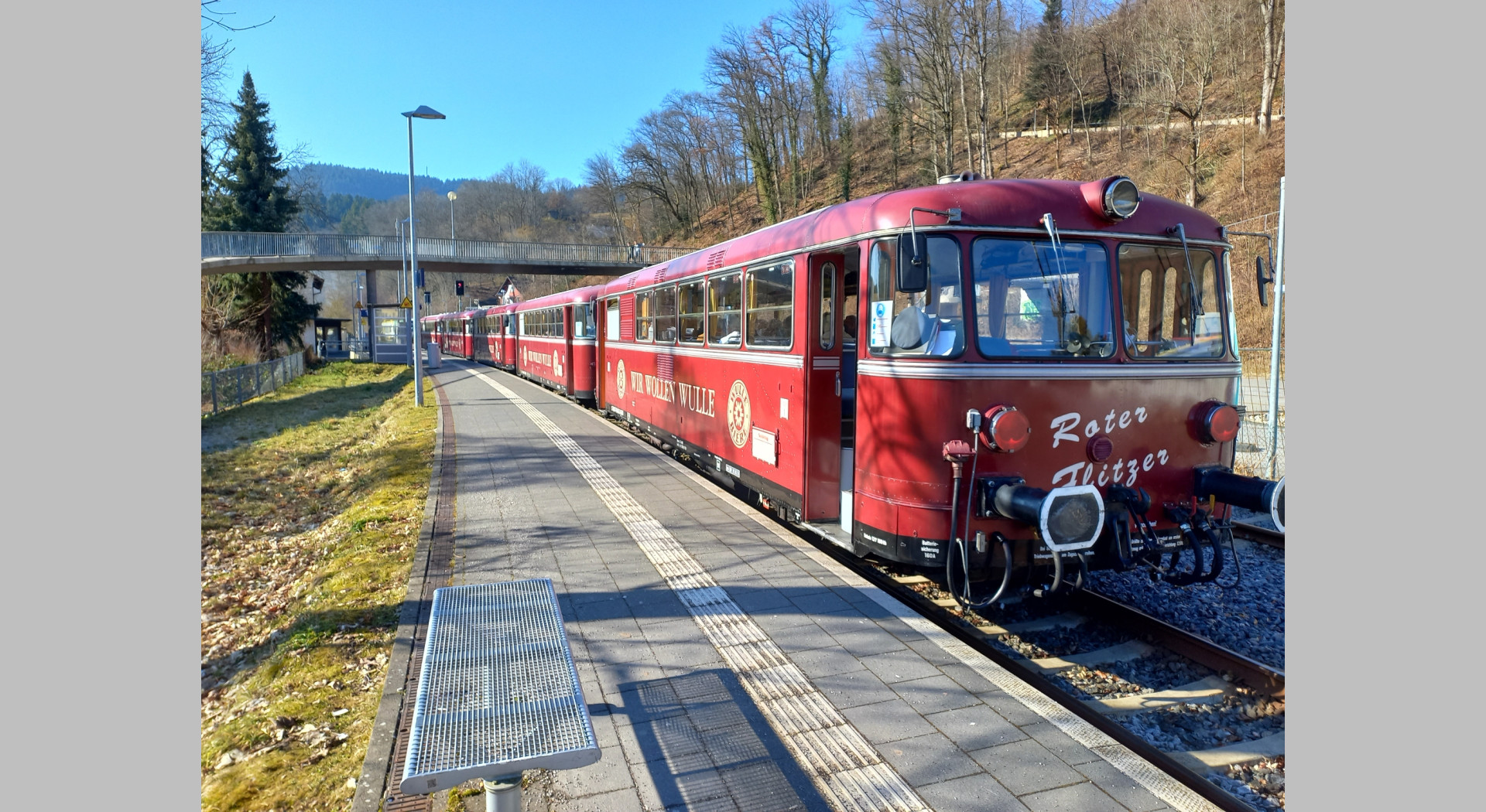 ROTER FLITZER 5 Wagen