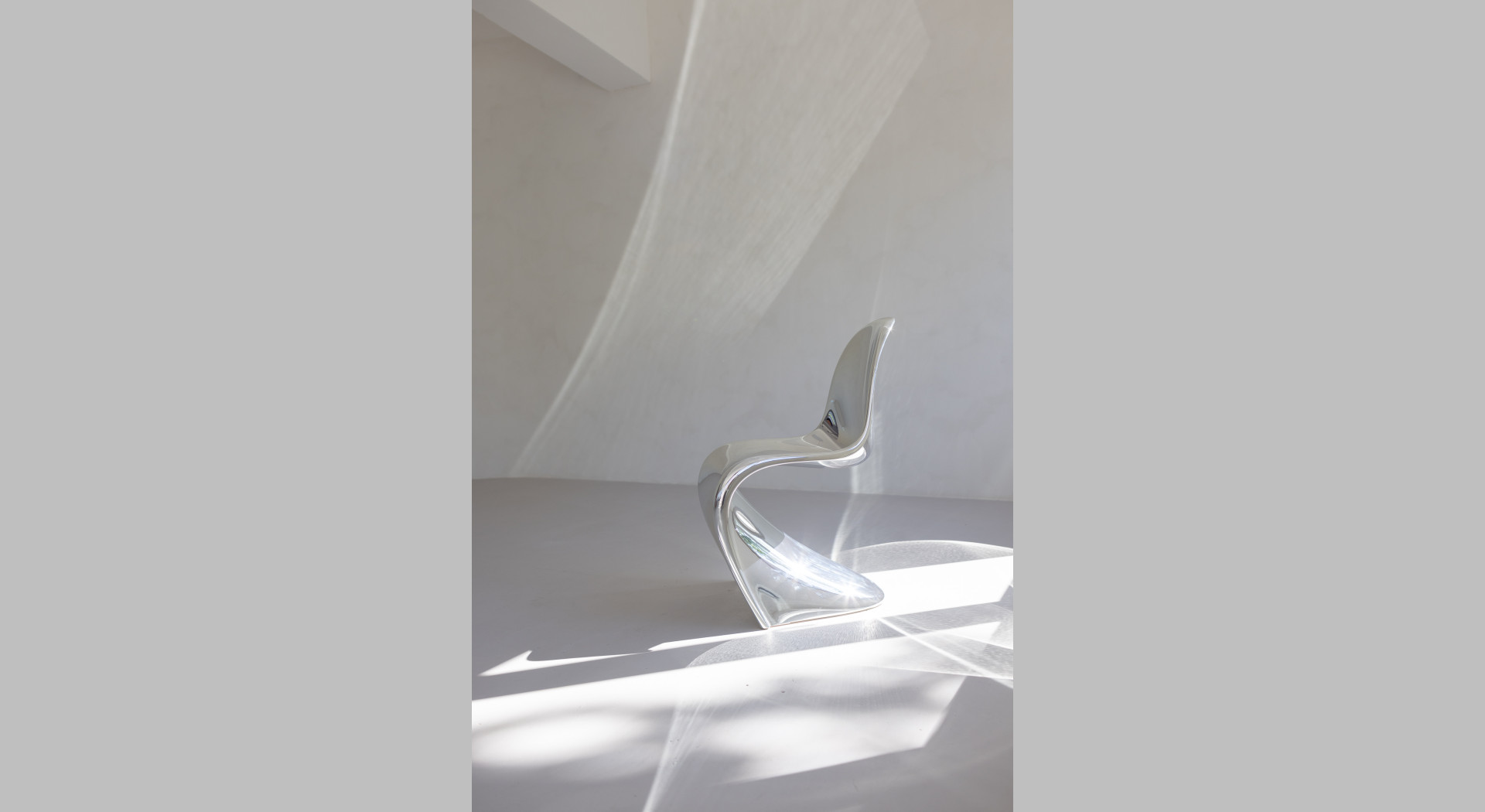 Chrom Chair von Vitra, limitiert