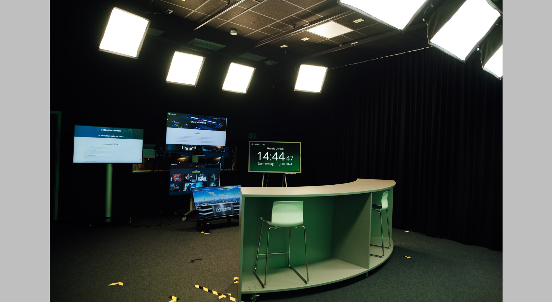 Studio 12