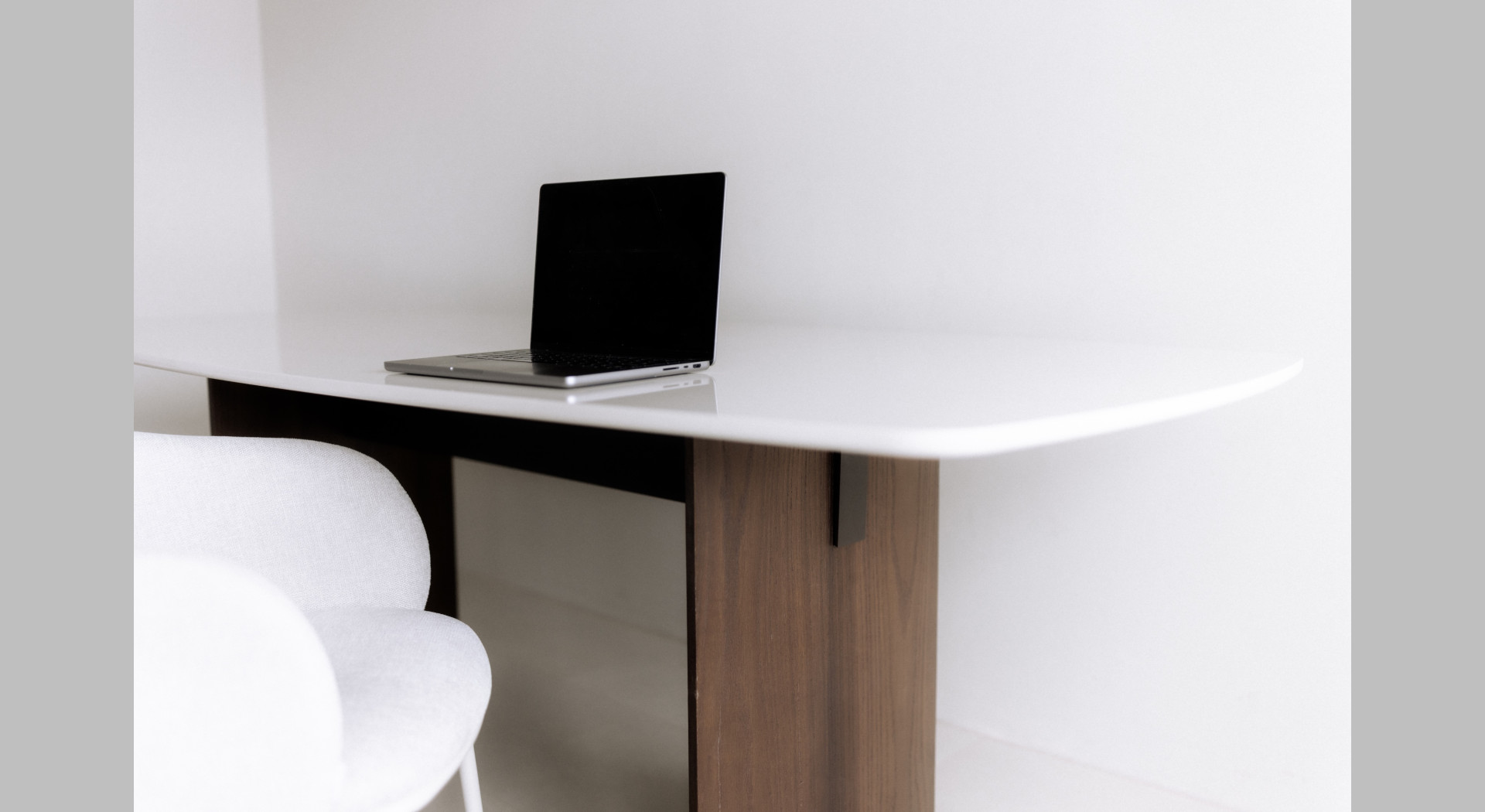 Schreibtisch Tageslichtstudio