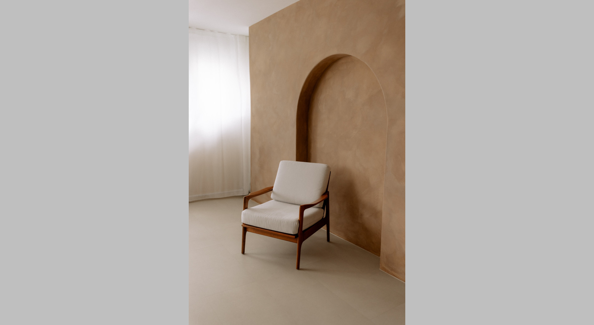 Bogenwand Tageslichtstudio schlicht