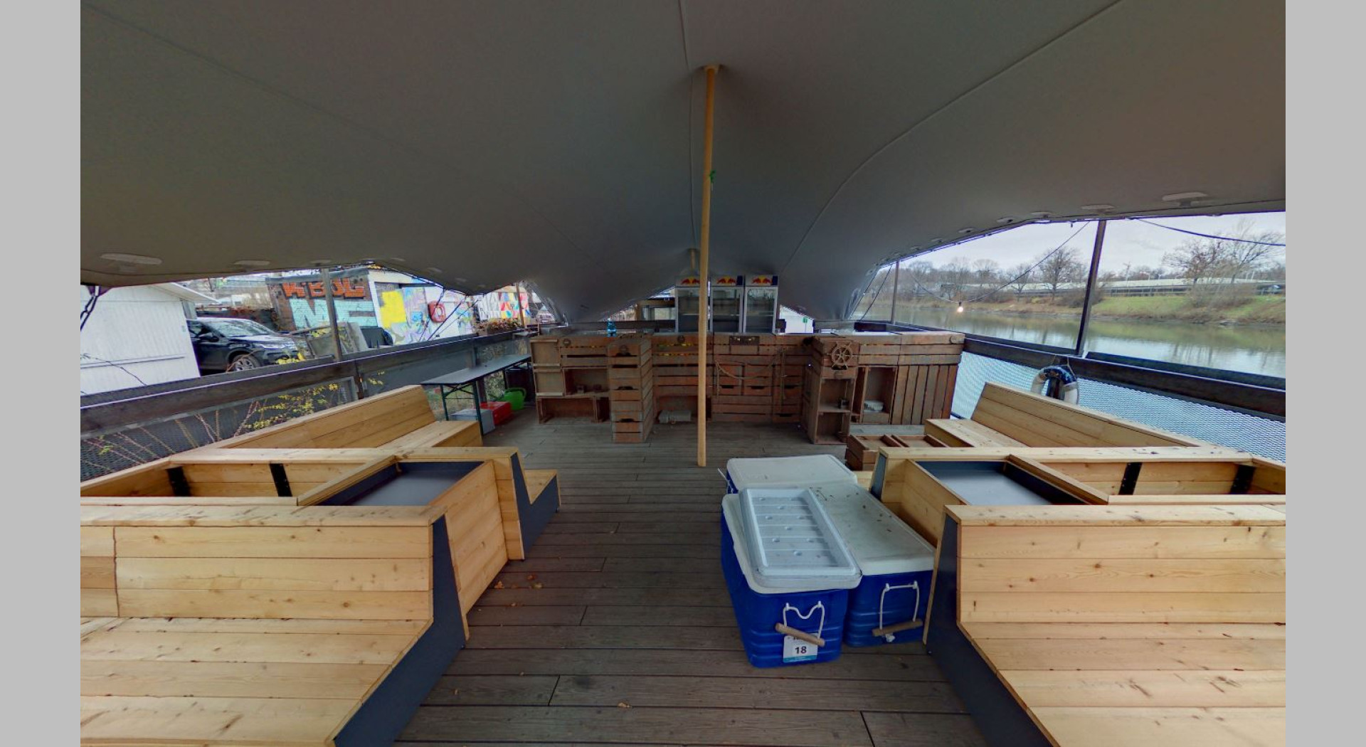 Lounge Deck