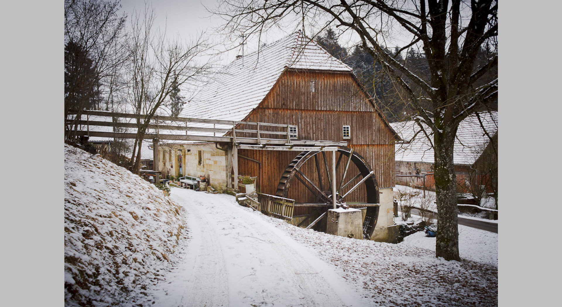 Außenansicht hinten Winter