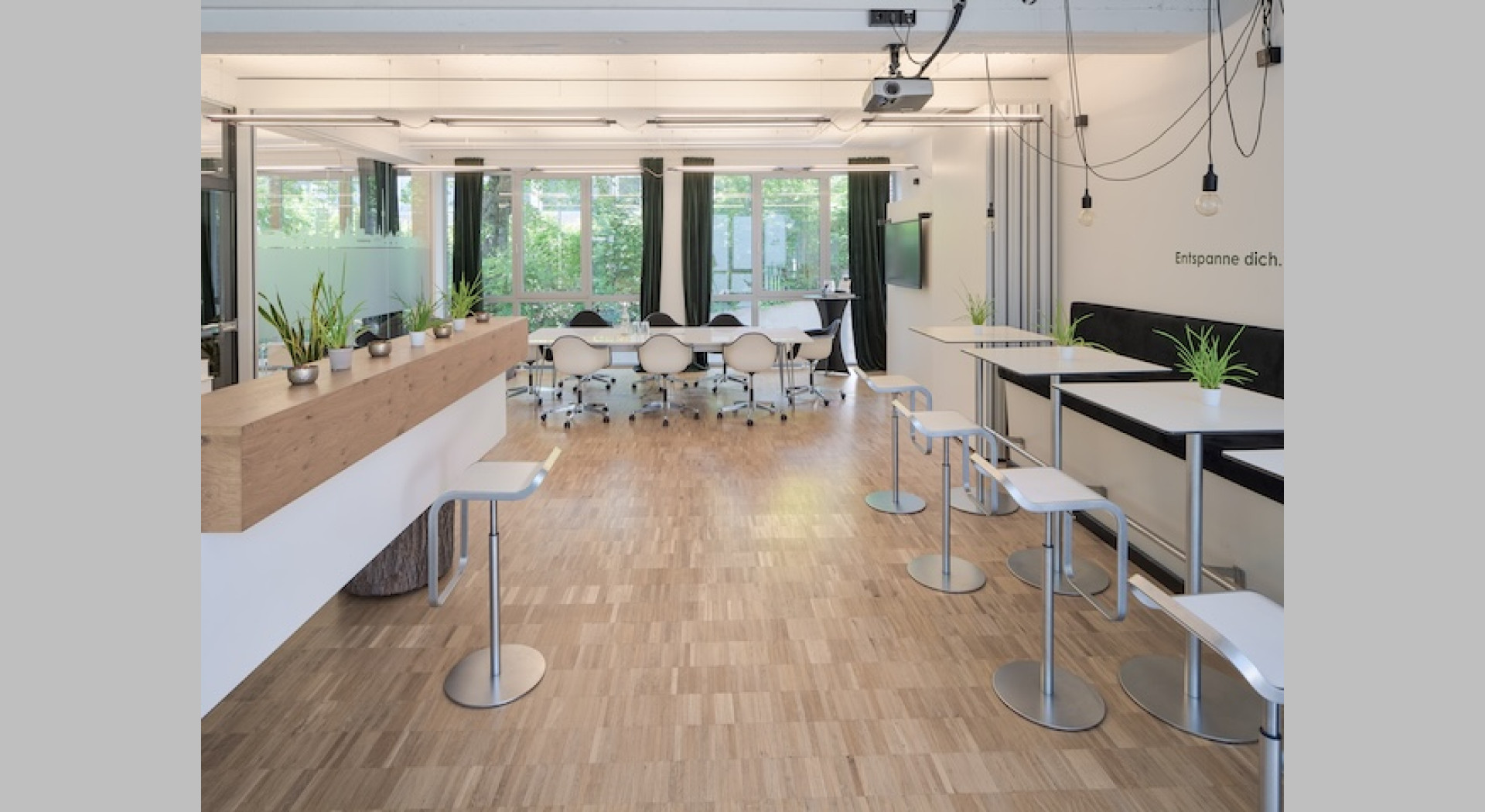 1 OG Konferenz + Küche