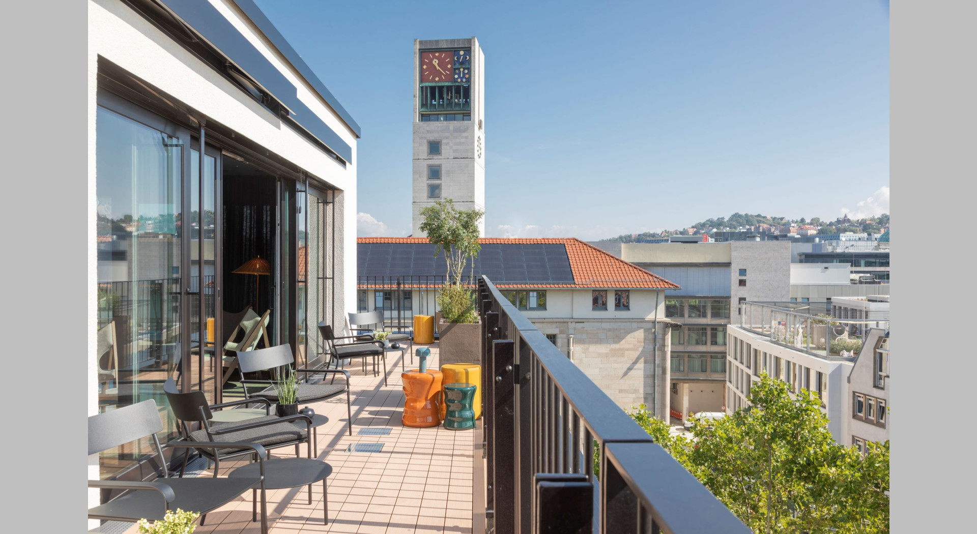 Außenansicht Rooftop Lounge LENNARTS