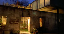 Schlossruine mit Park