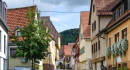 Ortsmitte Beuren - Blick Richtung Albtrauf