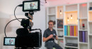 Kameraequipment, ein Videomischer und Streamingoption sind verfügbar